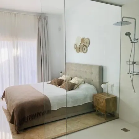 Apart. Paraiso Pueblo - 6 Pools - Golf 2001 Estepona